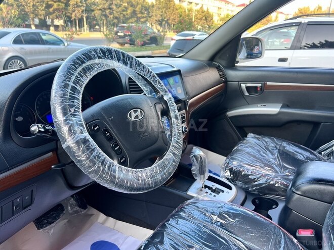 Hyundai Santa Fe-6