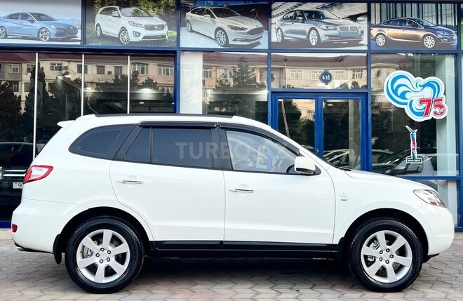 Hyundai Santa Fe-11