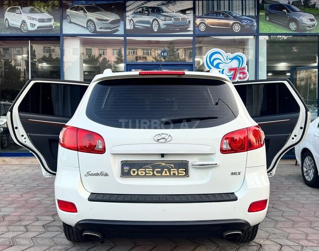 Hyundai Santa Fe-14