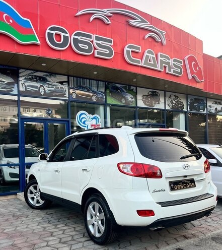 Hyundai Santa Fe-15
