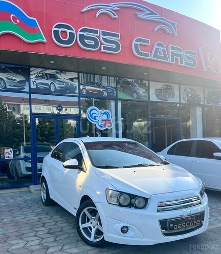Chevrolet Aveo-5