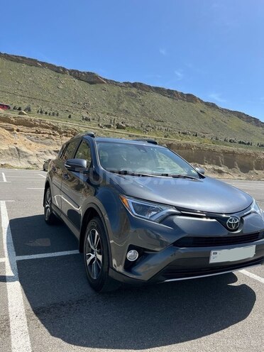 Toyota RAV4 2017, 175,130 km - 2.5 l - Bakı