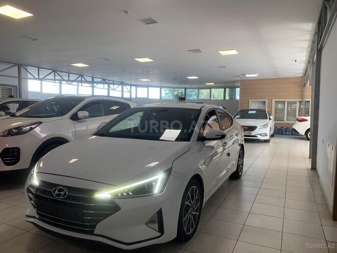 Hyundai Avante-2