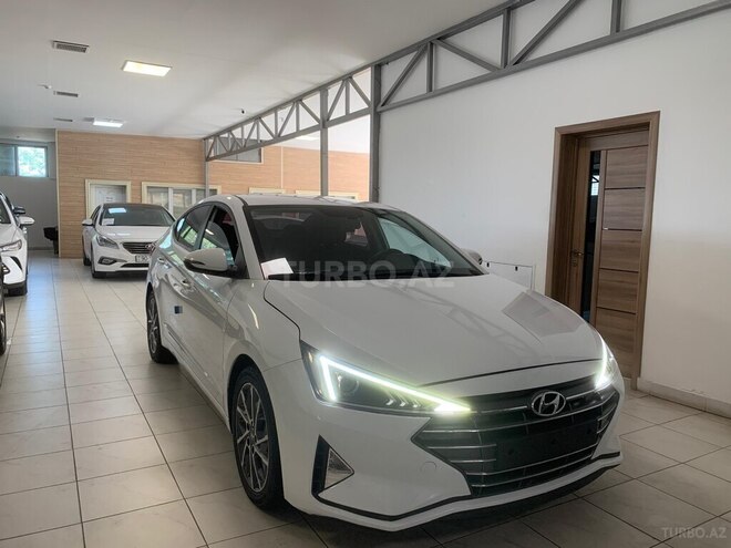 Hyundai Avante-1