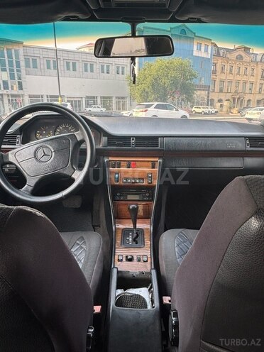 Mercedes E 220 1993, 452,000 km - 2.2 l - Bakı