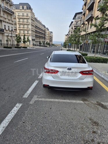 Toyota Camry-3