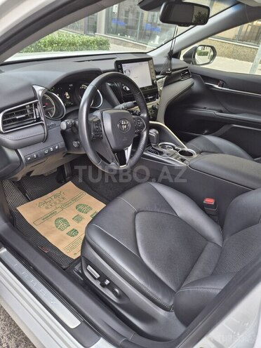 Toyota Camry-6