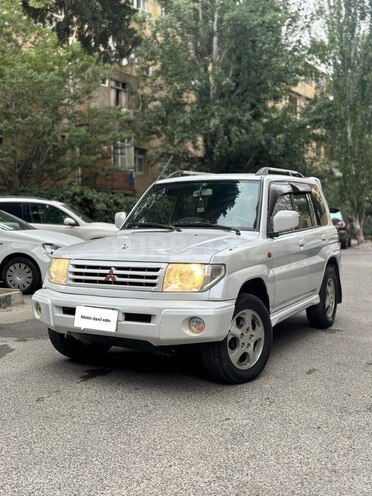 Mitsubishi Pajero io 1999, 250,000 km - 1.8 л - Bakı