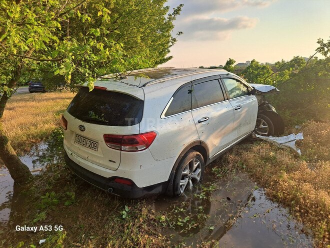 Kia Sorento-2