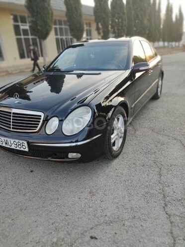 Mercedes E 240 2002, 290,000 km - 2.6 l - Bakı