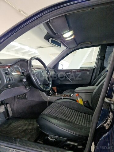 Mercedes E 220 d 2000, 385,000 km - 2.2 l - Bakı