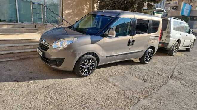 Opel Combo-6