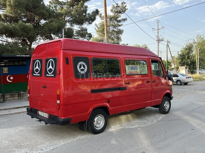Mercedes 208 D 1993, 278,500 km - 2.3 л - Salyan