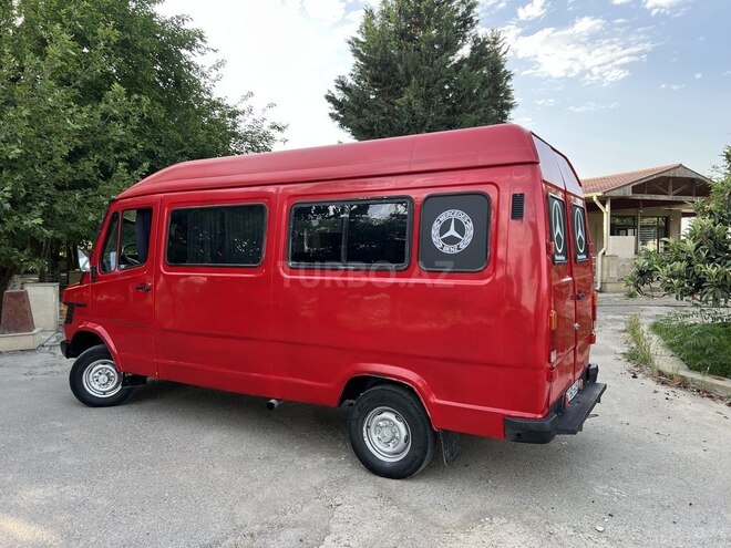 Mercedes 208 D 1993, 278,500 km - 2.3 л - Salyan