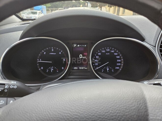 Hyundai Santa Fe-2