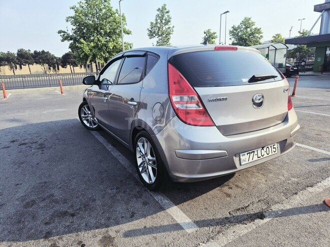 Hyundai i30 2011, 166,000 km - 1.6 л - Bakı