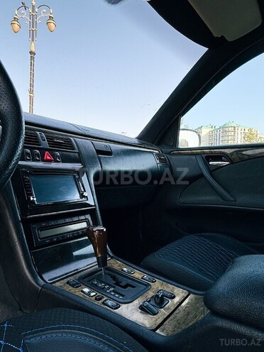 Mercedes E 300 d 1998, 390,000 km - 3.0 л - Sumqayıt