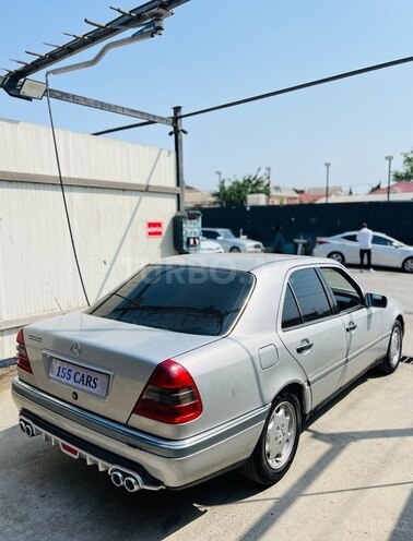 Mercedes C 180-4