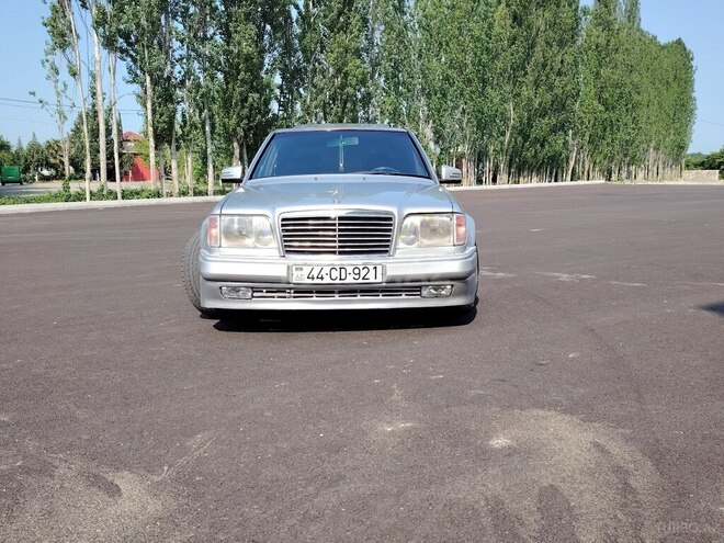 Mercedes E 200 1995, 450,000 km - 2.0 l - Xaçmaz