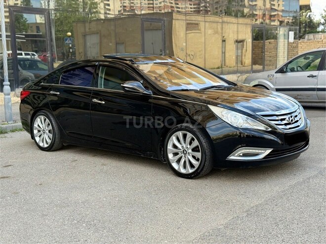 Hyundai Sonata-2