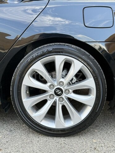Hyundai Sonata-19