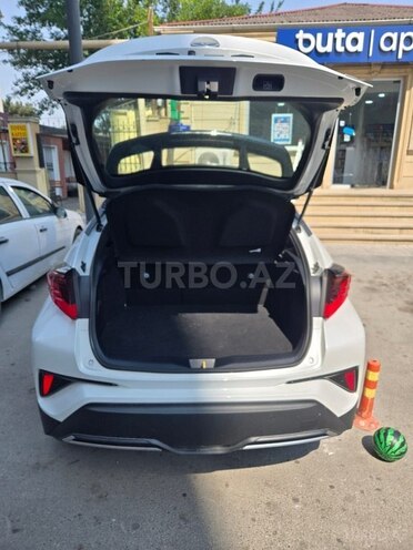 Toyota C-HR 2022, 9,200 km - 2.0 l - Bakı