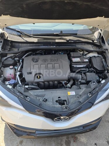 Toyota C-HR 2022, 9,200 km - 2.0 l - Bakı