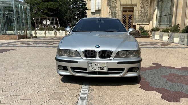 BMW 525 2002, 285,000 km - 2.5 l - Bakı