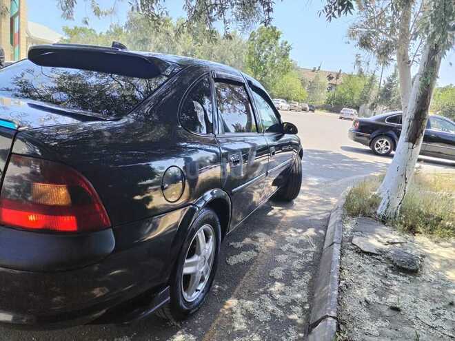 Opel Vectra 1996, 478,880 km - 1.8 l - Sumqayıt
