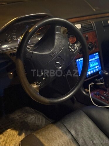 Mercedes E 220 d 2001, 350,000 km - 2.2 л - Bakı