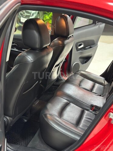 Chevrolet Cruze-18