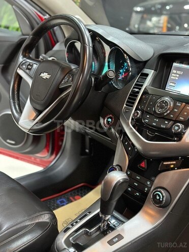 Chevrolet Cruze-17