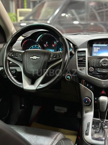 Chevrolet Cruze-20