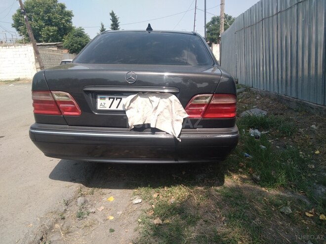 Mercedes E 280 1999, 348,000 km - 2.8 l - Ağdaş