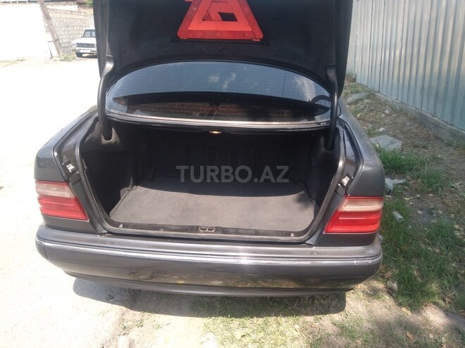 Mercedes E 280 1999, 348,000 km - 2.8 l - Ağdaş