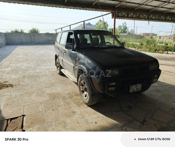 Nissan Terrano 1995, 412,000 km - 2.7 l - Bakı