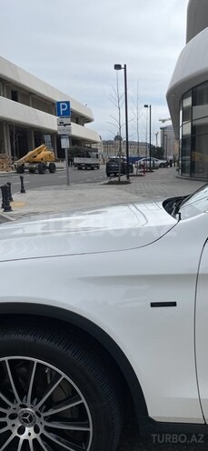 Mercedes GLC 300 4MATIC 2015, 204,387 km - 2.0 l - Bakı