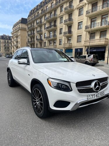 Mercedes GLC 300 4MATIC 2015, 204,387 km - 2.0 l - Bakı