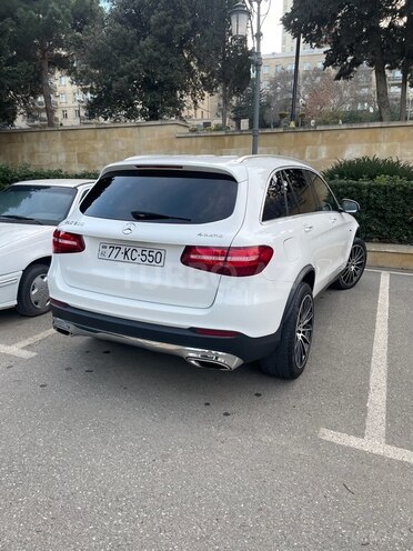 Mercedes GLC 300 4MATIC 2015, 204,387 km - 2.0 l - Bakı