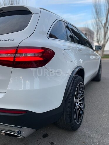 Mercedes GLC 300 4MATIC 2015, 204,387 km - 2.0 l - Bakı