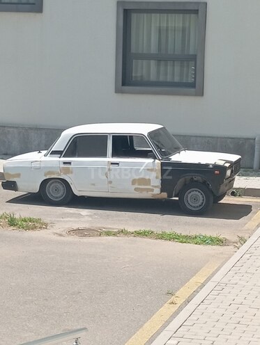 LADA (VAZ) 2107 1990, 90,000 km - 1.6 l - Füzuli
