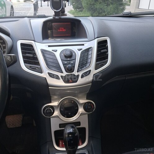 Ford Fiesta 2011, 162,000 km - 1.4 l - Bakı
