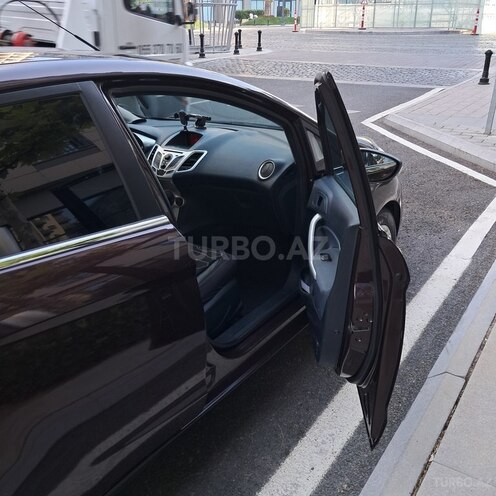 Ford Fiesta 2011, 162,000 km - 1.4 l - Bakı