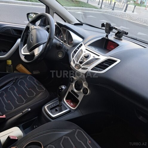 Ford Fiesta 2011, 162,000 km - 1.4 l - Bakı