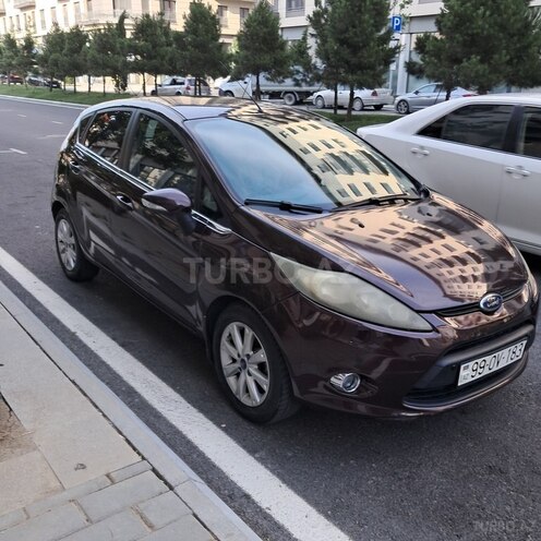Ford Fiesta 2011, 162,000 km - 1.4 l - Bakı