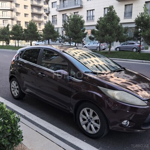 Ford Fiesta 2011, 162,000 km - 1.4 l - Bakı