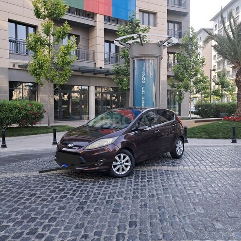 Ford Fiesta 2011, 162,000 km - 1.4 l - Bakı