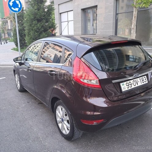Ford Fiesta 2011, 162,000 km - 1.4 l - Bakı
