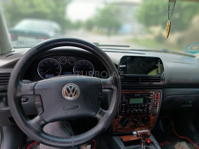 Volkswagen Passat 2004, 270,197 km - 1.8 l - Gəncə