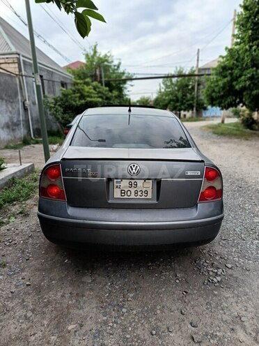 Volkswagen Passat 2004, 270,197 km - 1.8 l - Gəncə